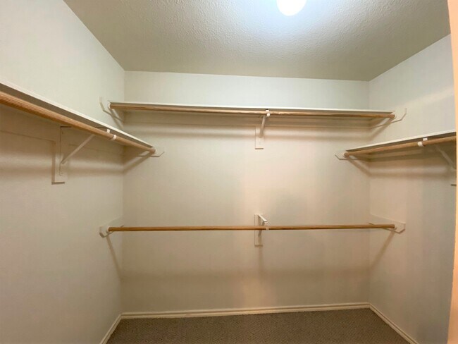 Building Photo - 5739 Rose Rock Canyon Dr
