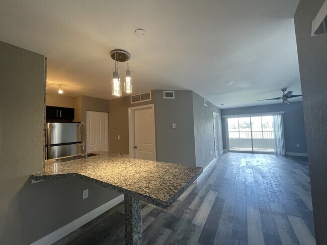 Building Photo - 2803 N Oakland Forest Dr