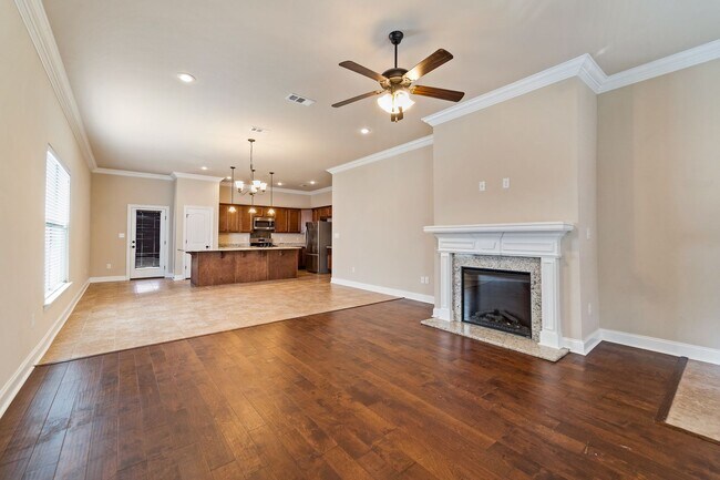 Building Photo - UPCOMING IN FAIRHOPE!