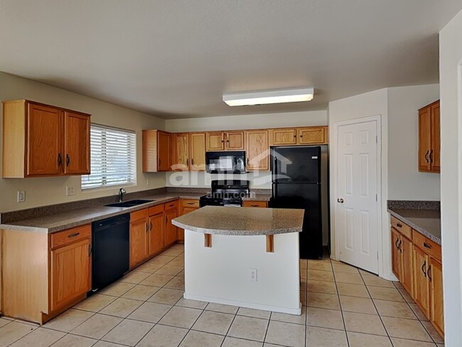 Building Photo - 2759 N 106th Ln