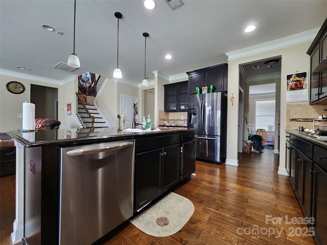 Building Photo - 1425 Skygrove Pl NW