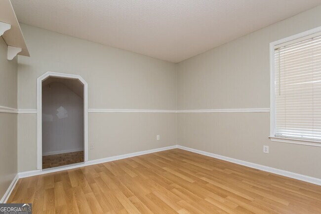 Building Photo - 4125 Ridgefair Dr
