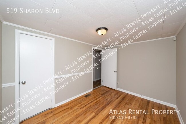Building Photo - 519 Sharon Blvd