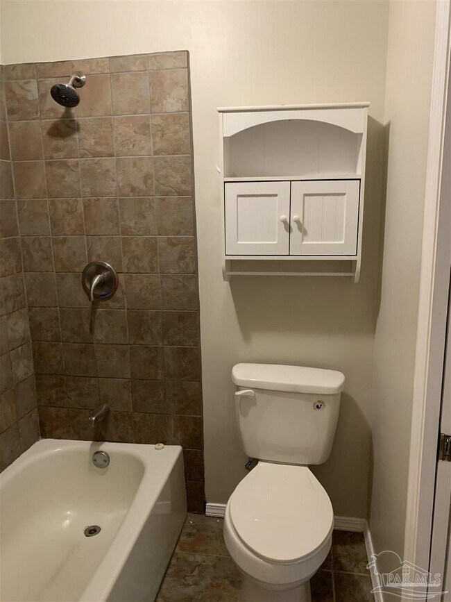 Building Photo - 7226 Dogwood Terrace Dr