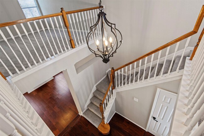 Building Photo - 107 S Spiral Vine Cir