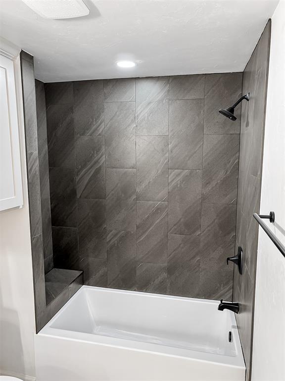 Building Photo - 26218 N 2960 Rd