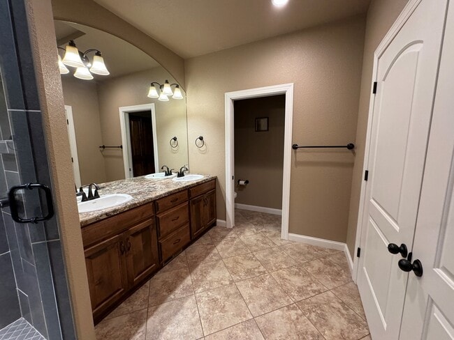 Building Photo - 3433 Chevelle Cir