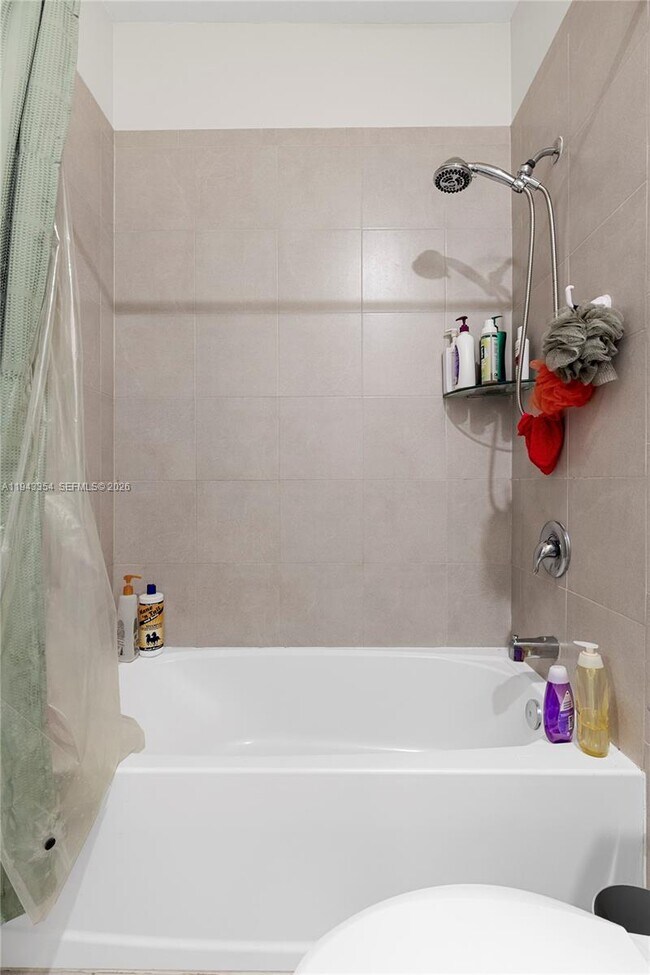 Building Photo - 10653 W 32nd Ln