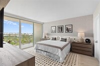 Building Photo - 3350 SW 27th Ave