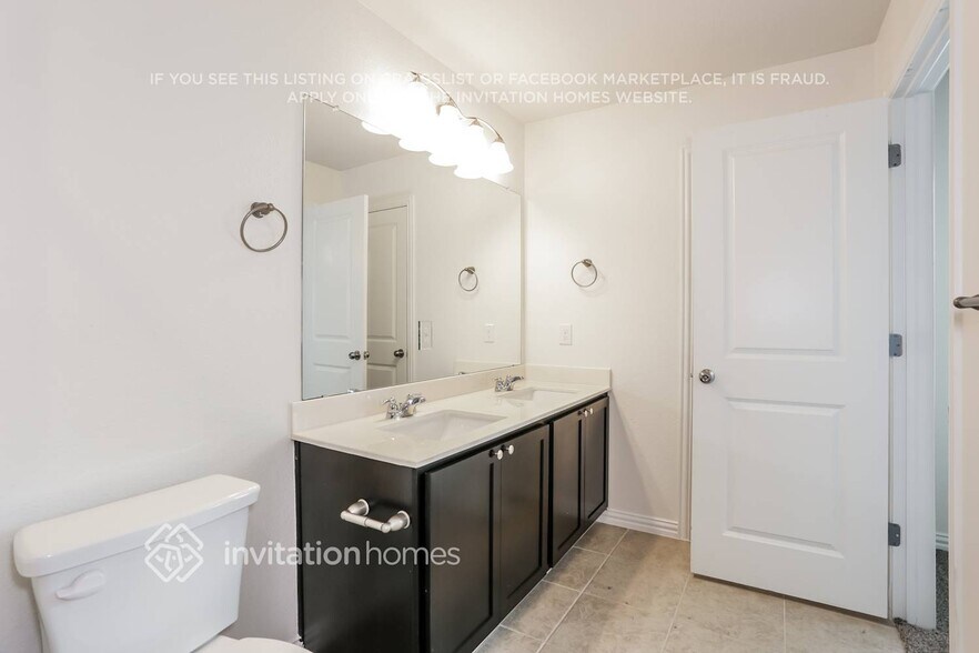 Building Photo - 729 Bonnet Trl