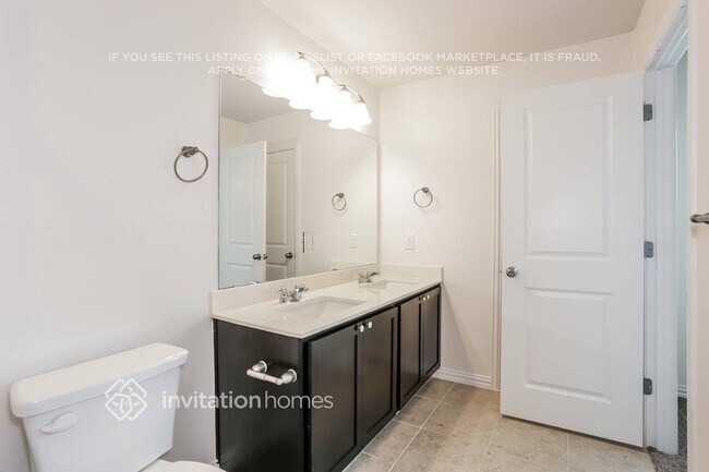 Building Photo - 742 Bonnet Trl