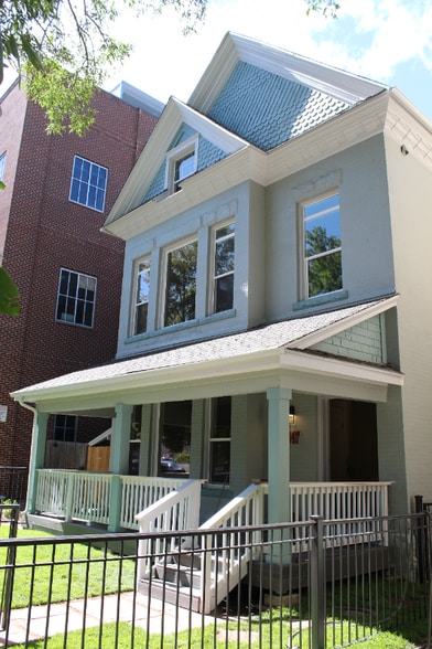 Building Photo - 1547 High St