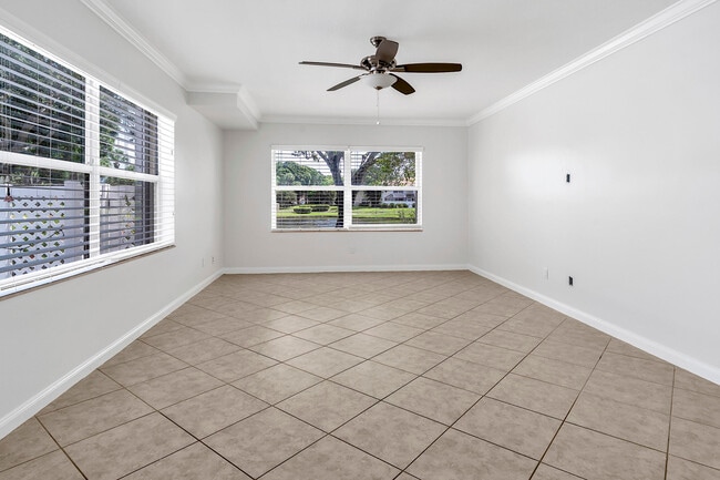 Building Photo - 8159 Andover Ct