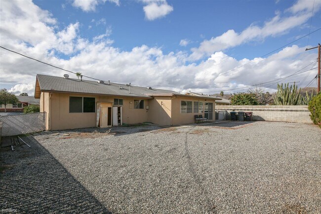 Building Photo - 2 br, 1 bath House - 26160 Falsterbor Drive