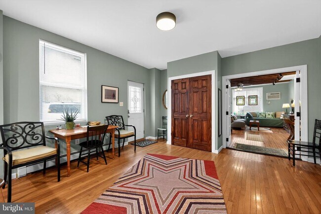 Building Photo - 2100 E Dauphin St