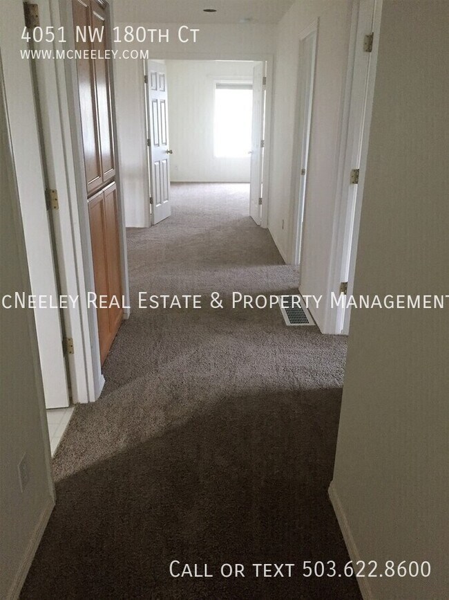 Building Photo - 4051 NW 180th Ct