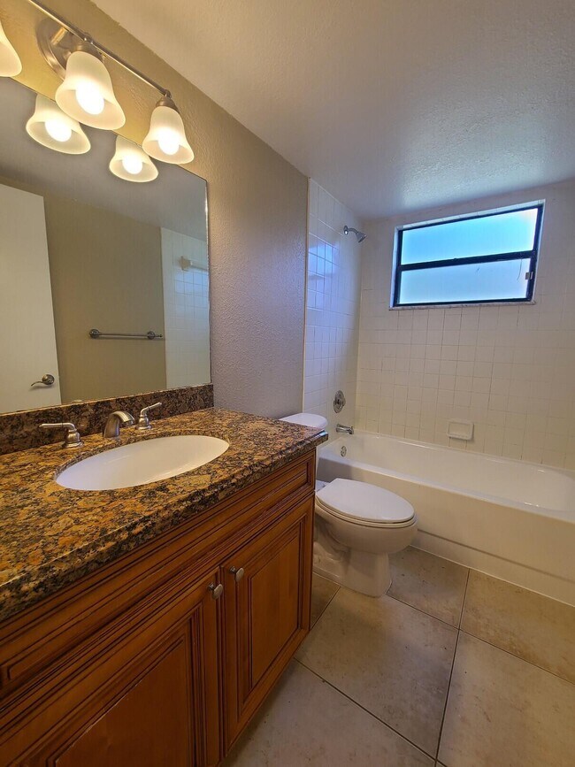 Building Photo - 1601 Balfour Point Dr