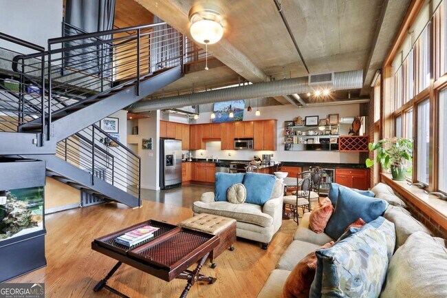 Building Photo - 640 Glen Iris Dr NE