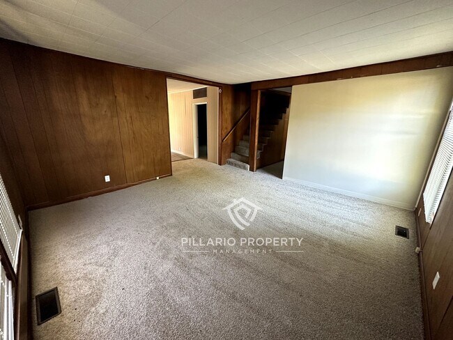 Building Photo - 2-Bedroom Home With 2 car Garage, in Webster, IN, Available NOW!