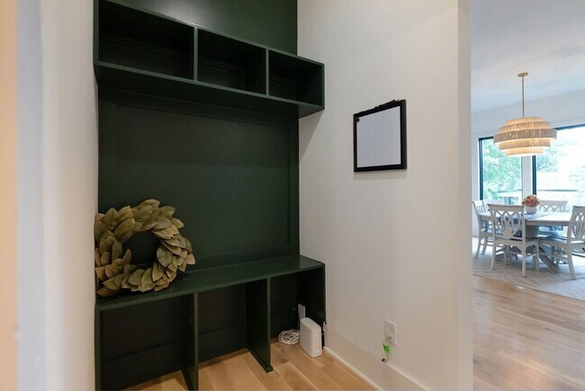 Building Photo - 3733 Estes Rd