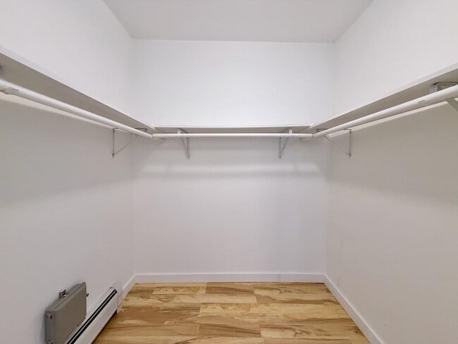 Building Photo - 397 1st St