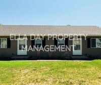 Building Photo - 836 S Terrace Dr