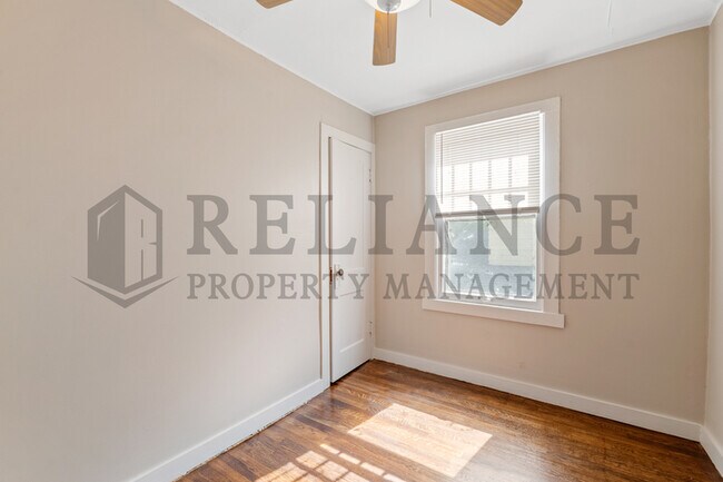 Building Photo - 446 N Fountain St