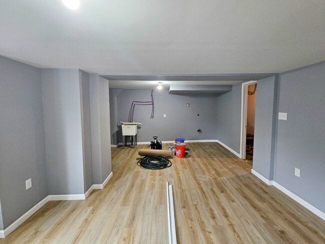 Building Photo - 539 Marie Ave