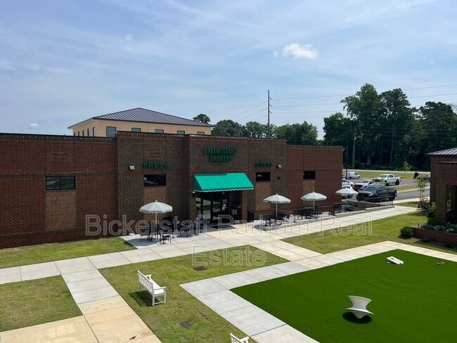 Building Photo - 6801 River Rd