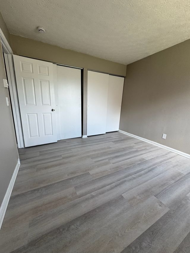 Building Photo - 4 Bryant Ln