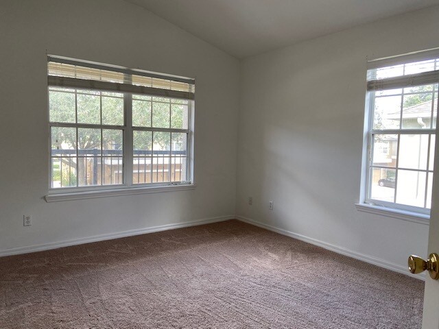 Building Photo - 762 Ashworth Overlook Dr