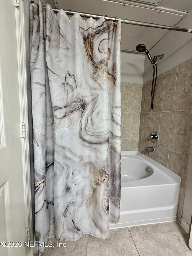 Building Photo - 1001 Monument Rd