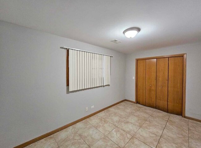Building Photo - 2714 W 37th Pl