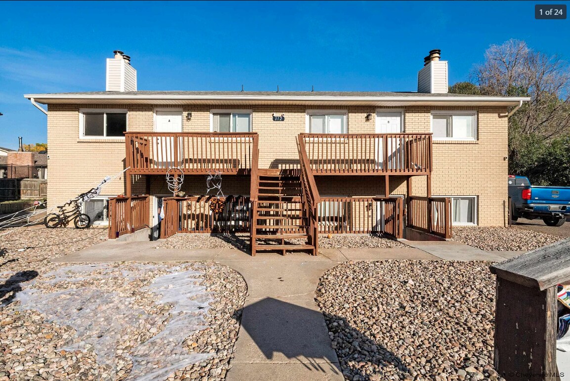 Building Photo - 112 Clover Ct