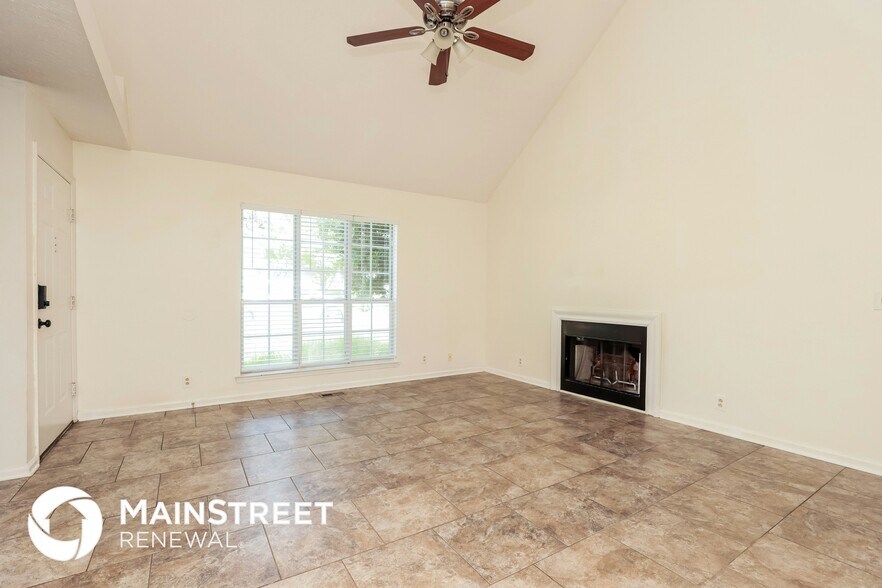 Building Photo - 4073 Calumet Dr