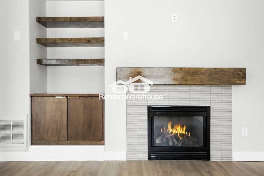 Building Photo - 9551 Longford Way