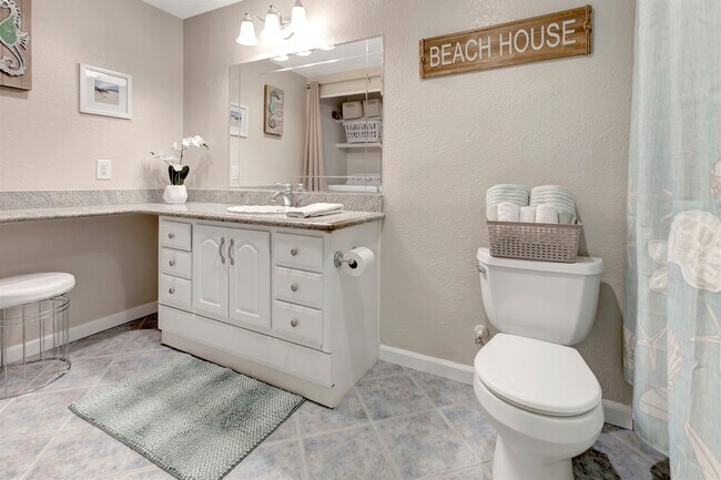 Building Photo - 22192 Rim Pointe