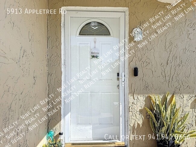 Building Photo - 5913 Appletree Rd