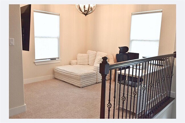 Building Photo - 4417 Oryx Ln