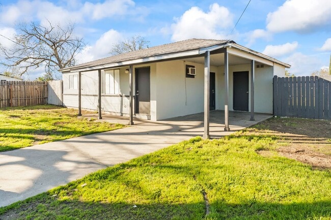 Building Photo - 517 Elkhorn Blvd