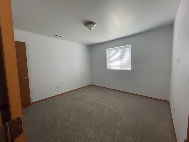 Building Photo - 1586 Meriwether Ave