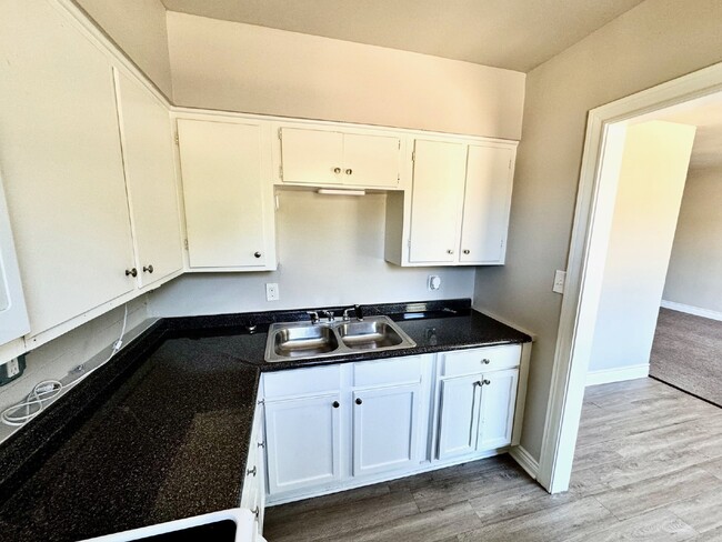 Building Photo - Affordable, Quiet Apartment Living in the ...