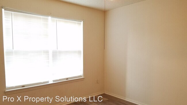 Building Photo - 410-420 Free Kings Hwy