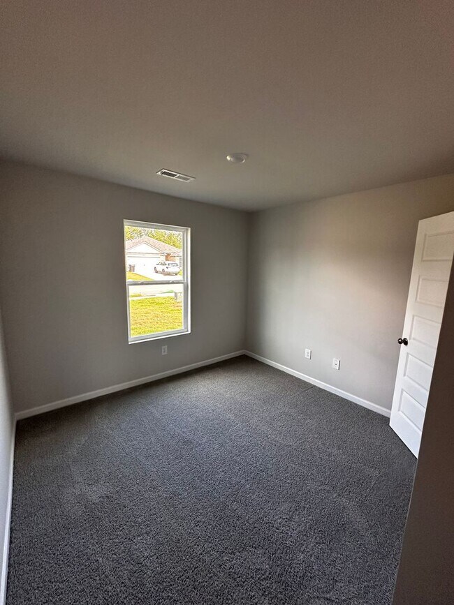Building Photo - 2025 Home for Rent!