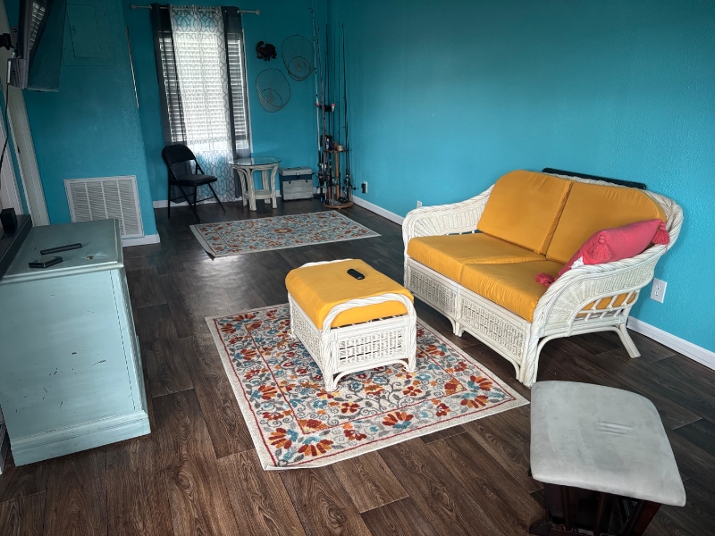 Building Photo - 4099 Shark St