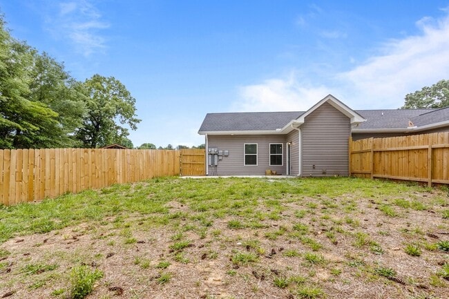 Building Photo - 4718 Metro Park Ln