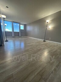 Building Photo - 1060 Kamehameha Hwy