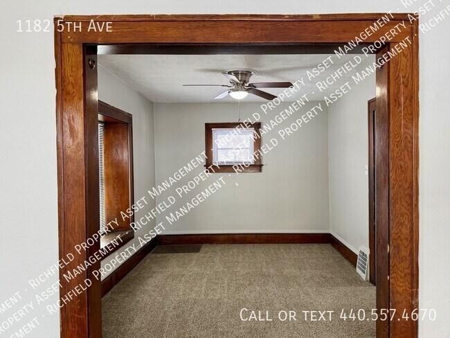 Building Photo - 1182 5th Ave