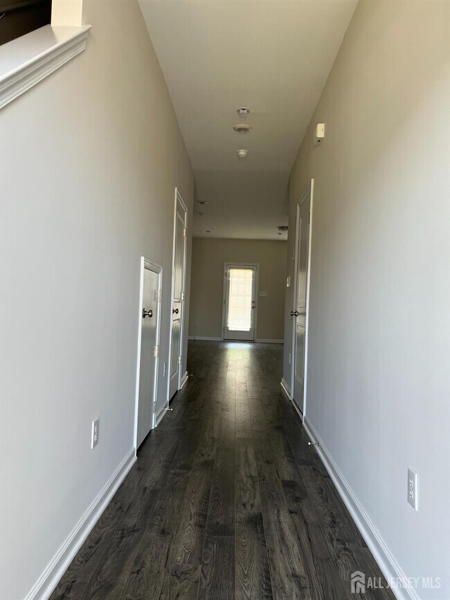 Building Photo - 309 Mazzeo Dr