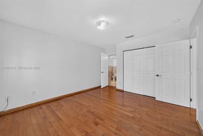 Building Photo - 1237 Aduana Ave